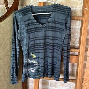 Marika Charles long sleeve v-neck T-shirt in indigo size 1